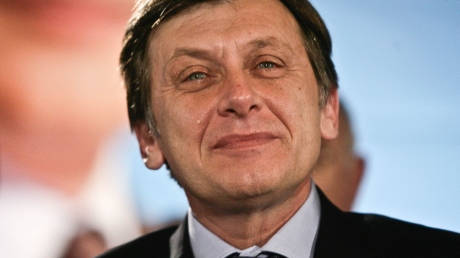 Liberalii temporizează în meciul USL pentru adoptarea Constituției