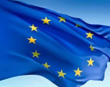 Coabitarea crește euro-optimismul la români  